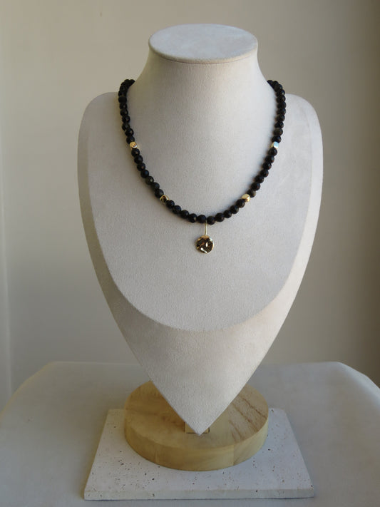 Collar Obscura