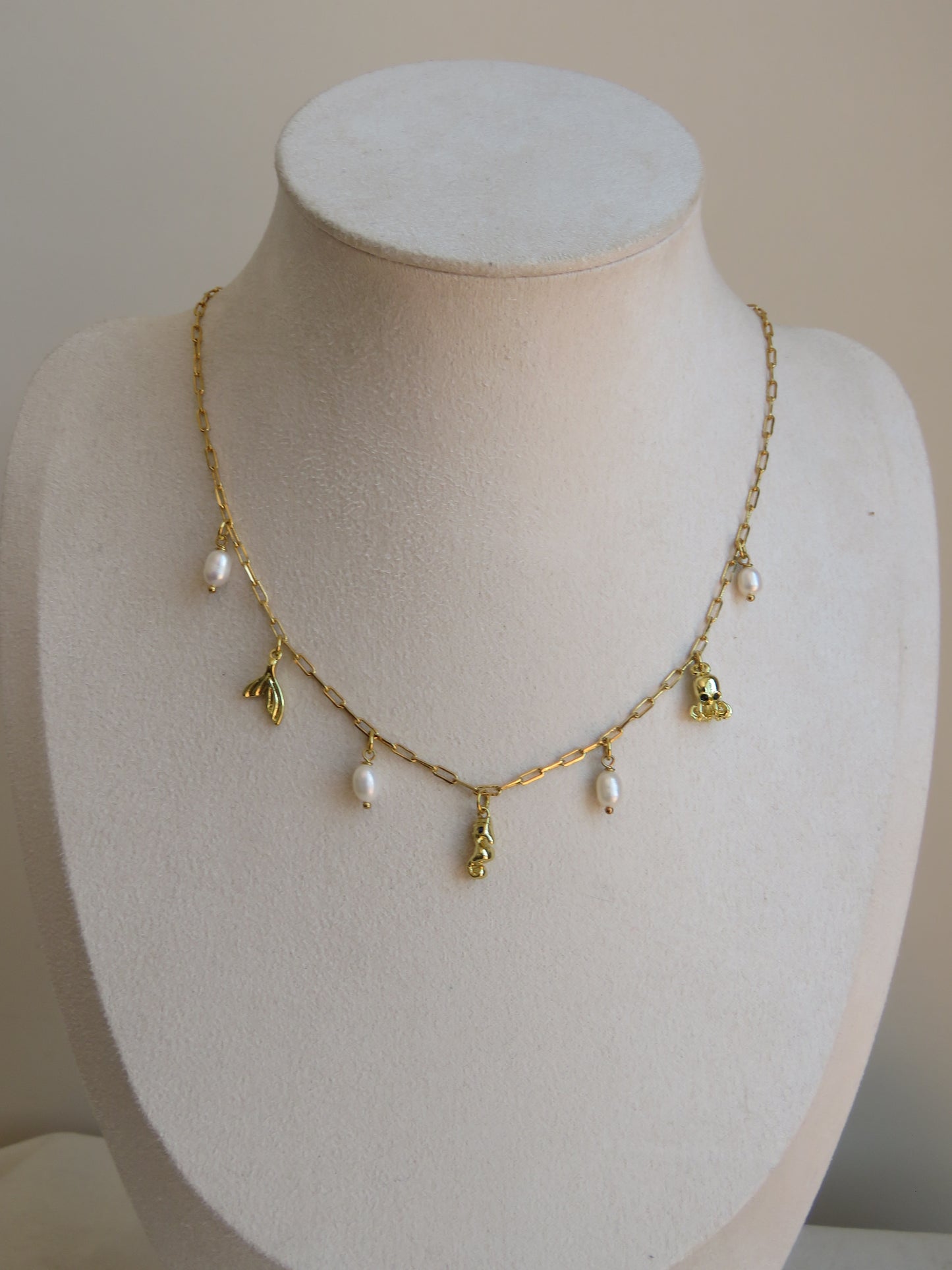 Collar Aura