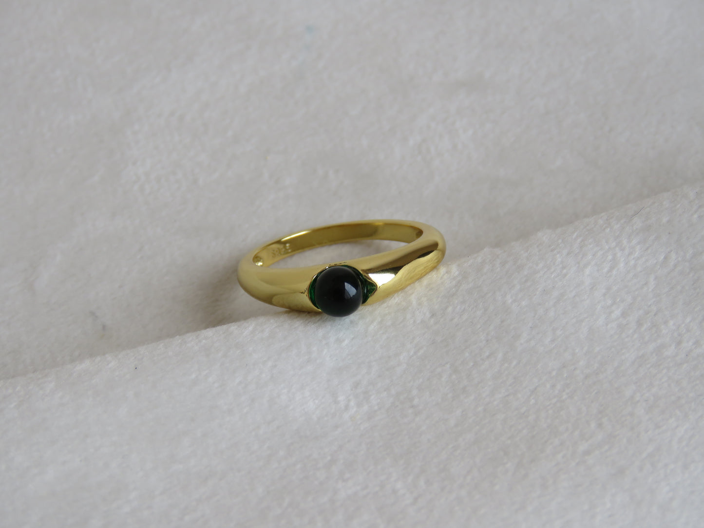 Anillo Unuría