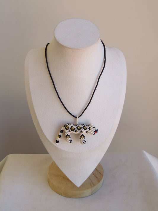 Collar Lion
