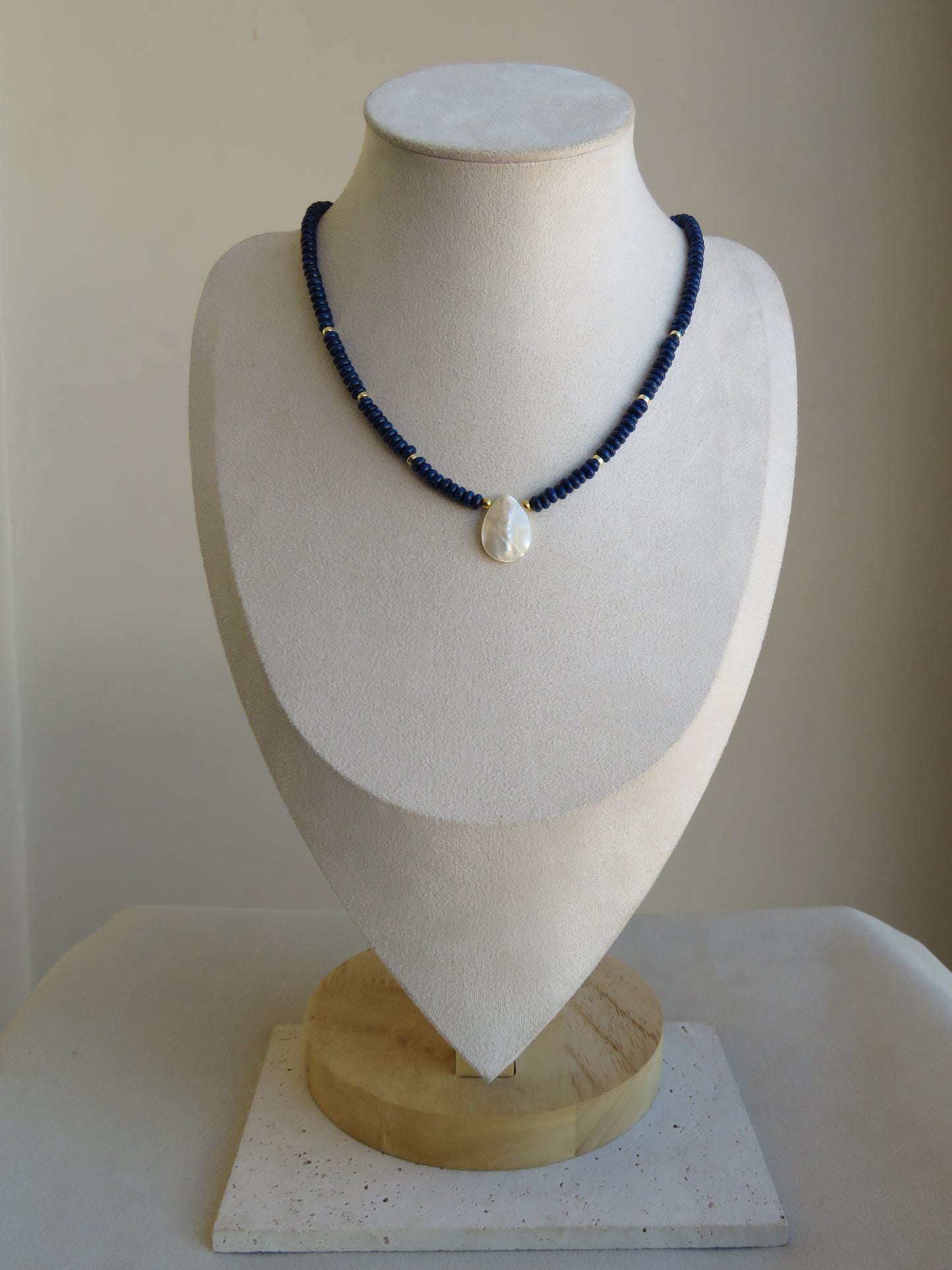 Collar Abysso