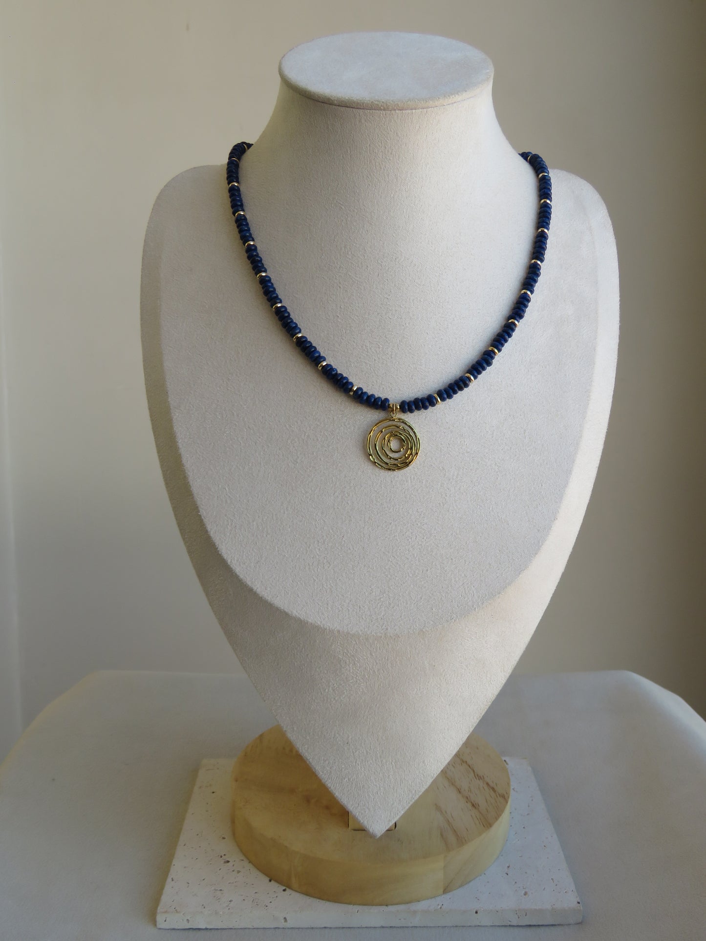 Collar Abysso