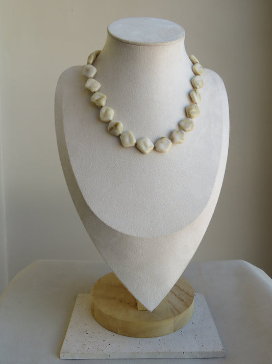 Collar Cora